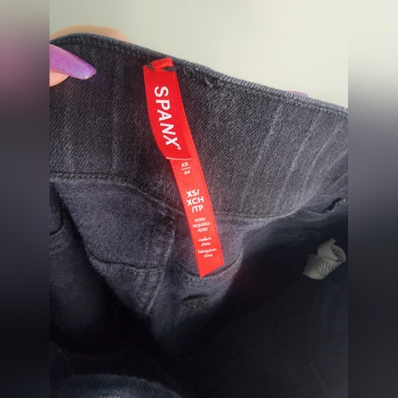 Spanx Jeans Women XS Black Flare Pull On Wash High Rise Boho Pull On Stretch - Picture 6 of 6